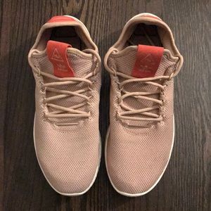 Adidas Pharrell Williams HU